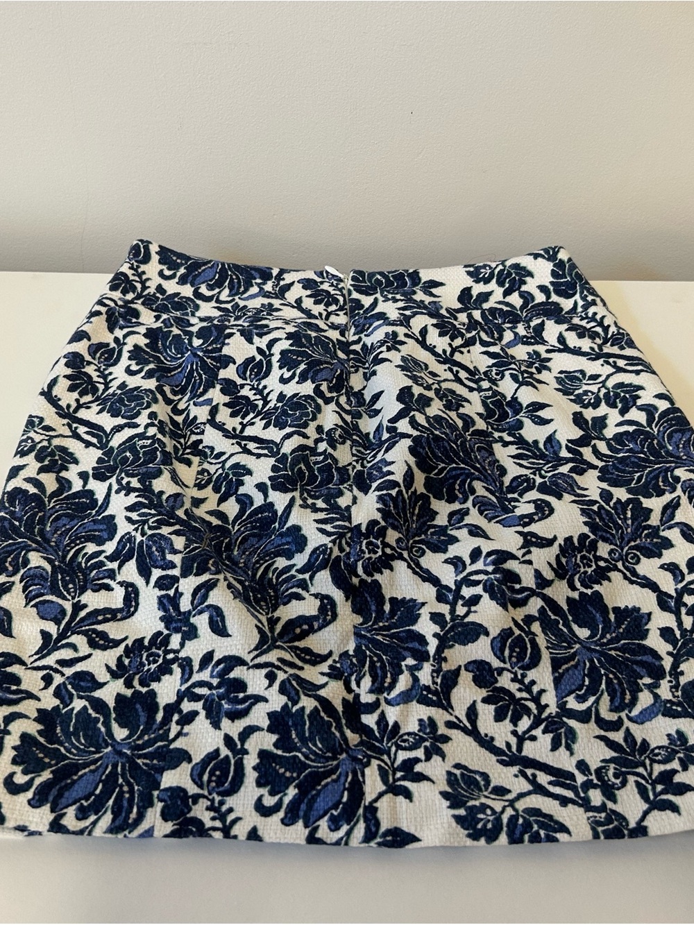 Ann Taylor Navy and White Floral A-Line Skirt - Picture 1 of 3